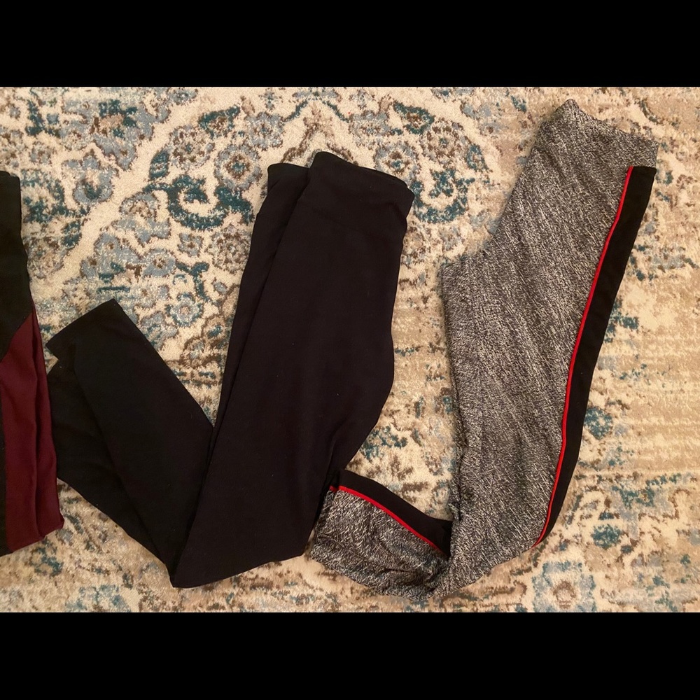 LEGGINGS! - Picture 2 of 2